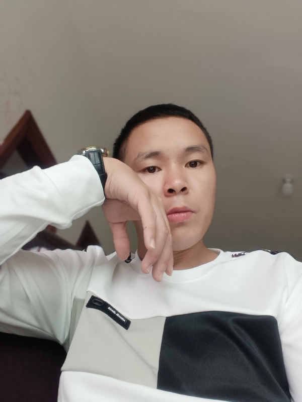 冷漠的第一张照片--周宁基督教相亲网